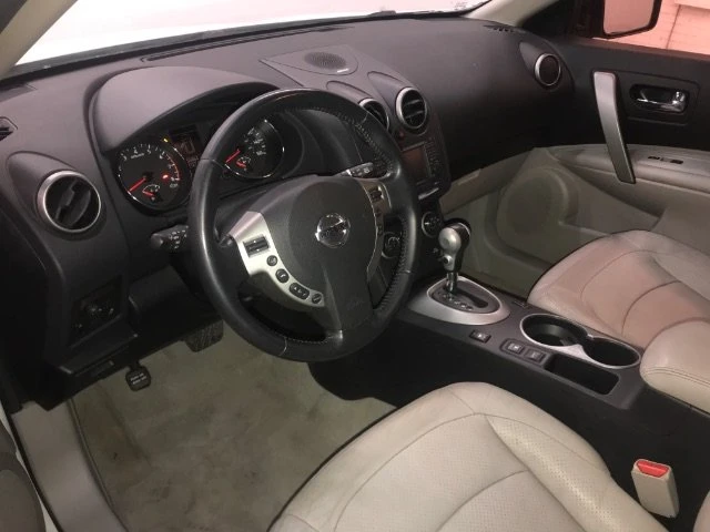 2012 Nissan Rogue - Image 5 of 5