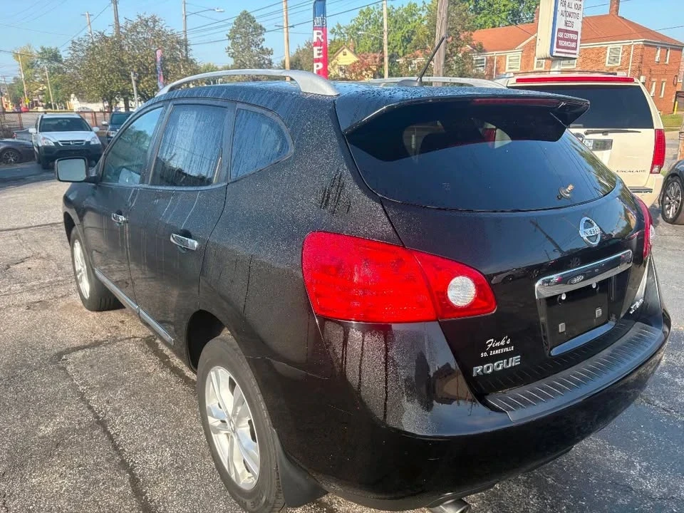 2012 Nissan Rogue - Image 7 of 13