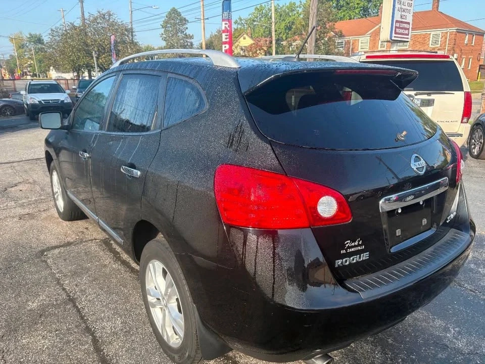 2012 Nissan Rogue - Image 7 of 13
