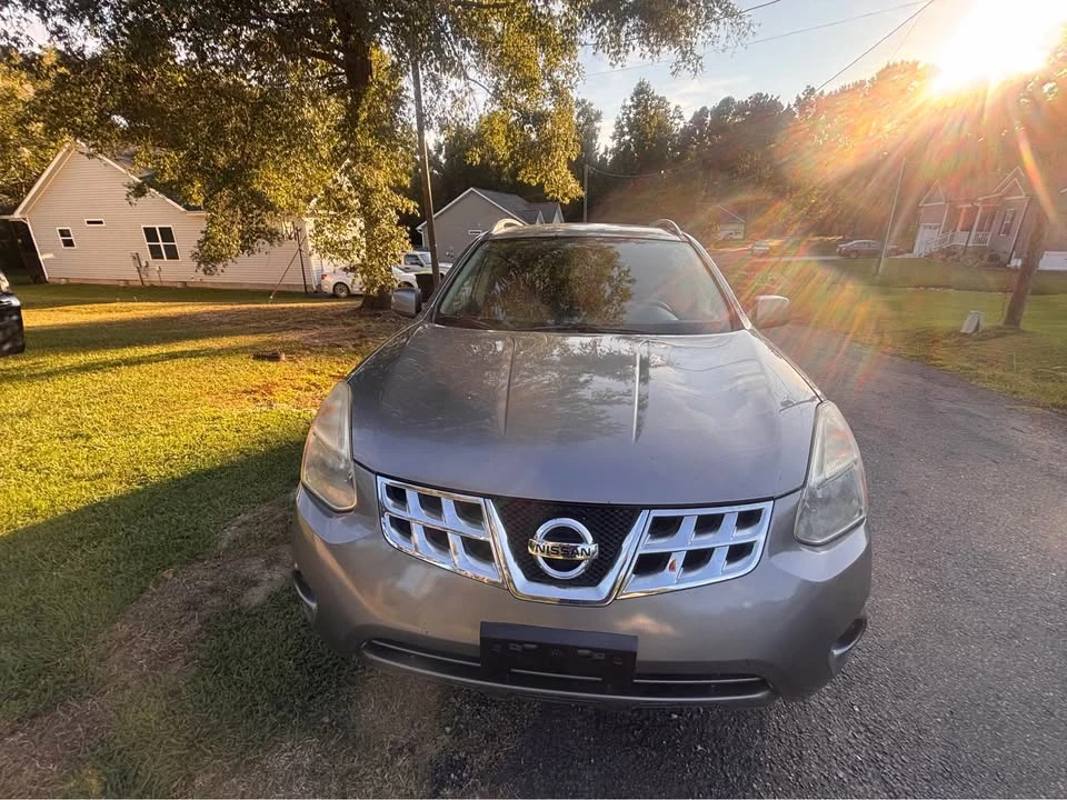 2012 Nissan Rogue - Image 3 of 11