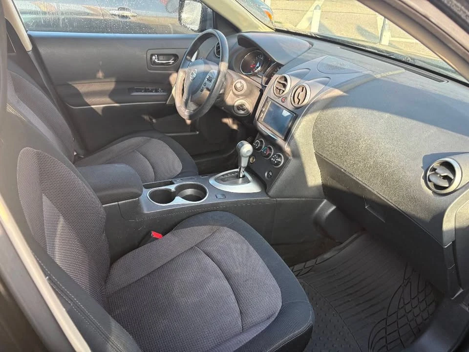 2012 Nissan Rogue - Image 8 of 13