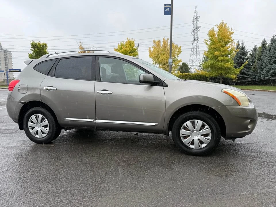 2012 Nissan Rogue - Image 11 of 11