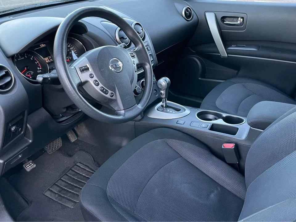 2012 Nissan Rogue - Image 8 of 9