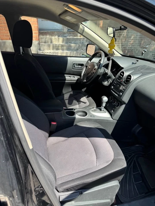2012 Nissan Rogue - Image 10 of 11