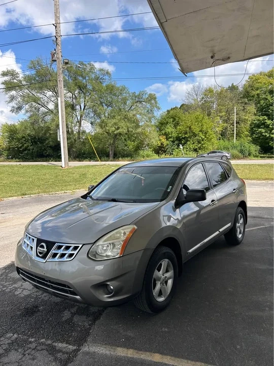 2012 Nissan Rogue - Image 2 of 13