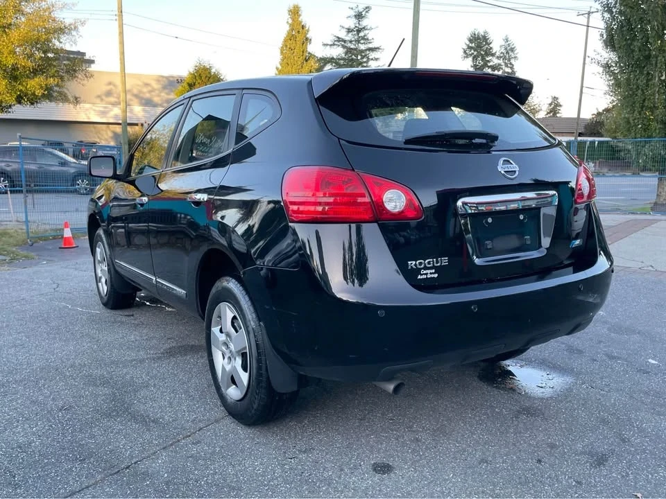 2012 Nissan Rogue - Image 2 of 9