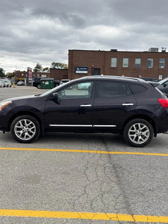 2012 Nissan Rogue - Image 5 of 10