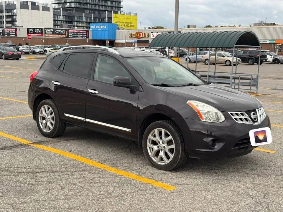 2012 Nissan Rogue - Image 2 of 10