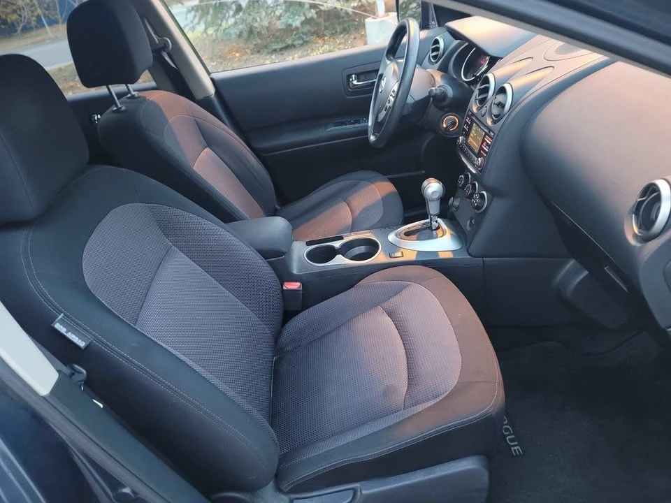 2012 Nissan Rogue - Image 9 of 16