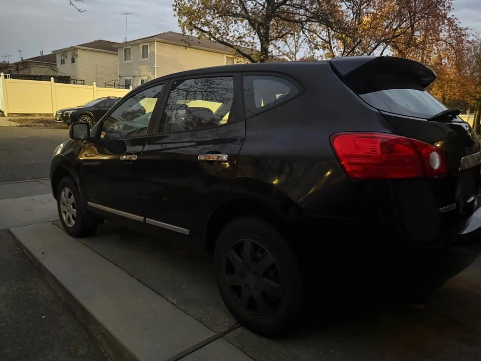 2012 Nissan Rogue - Image 4 of 7