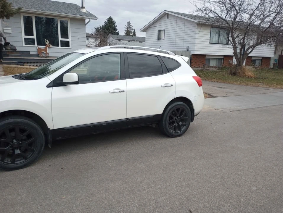 2012 Nissan Rogue - Image 3 of 6