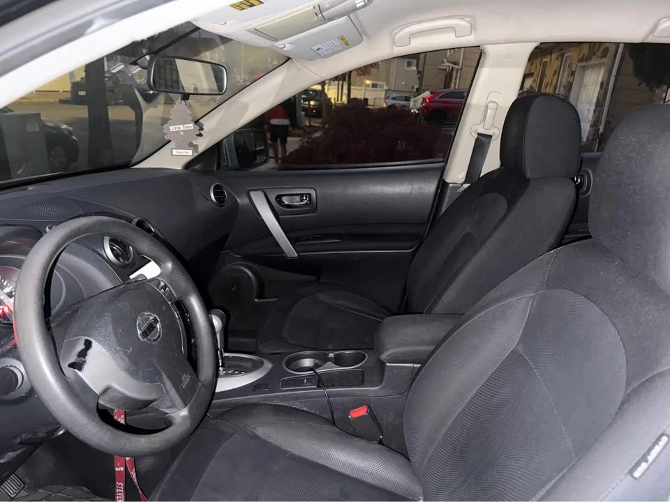2012 Nissan Rogue - Image 5 of 7