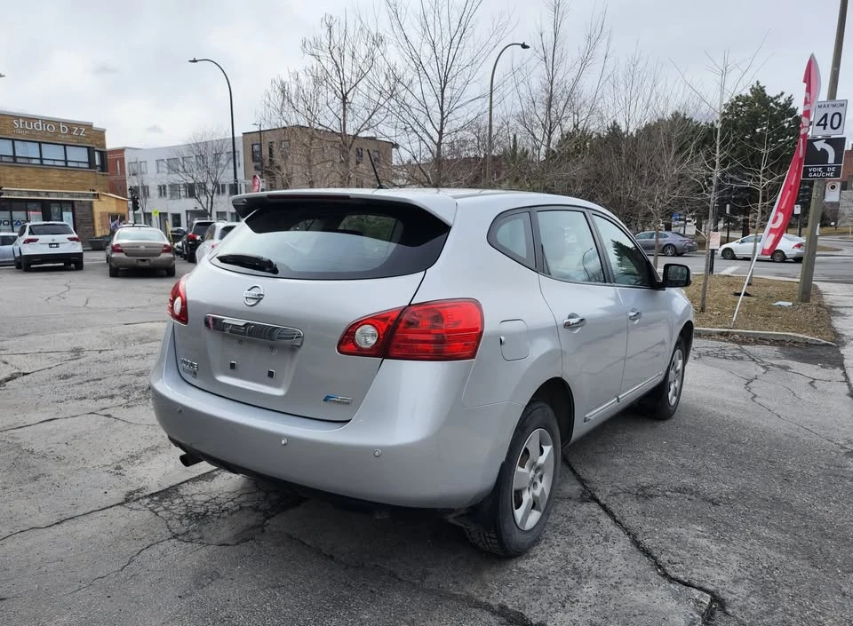 2012 Nissan Rogue - Image 6 of 17