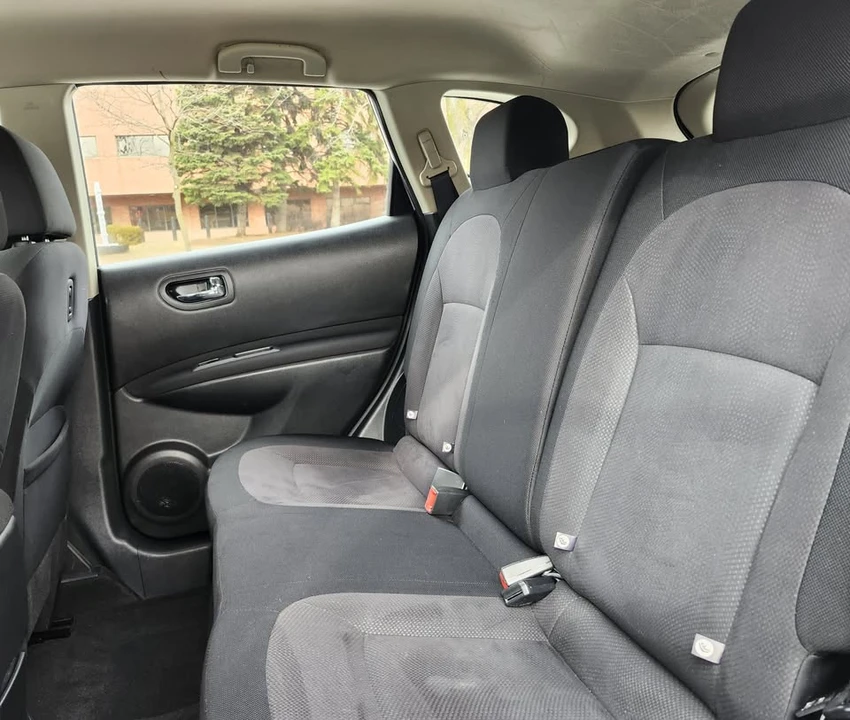 2012 Nissan Rogue - Image 9 of 17
