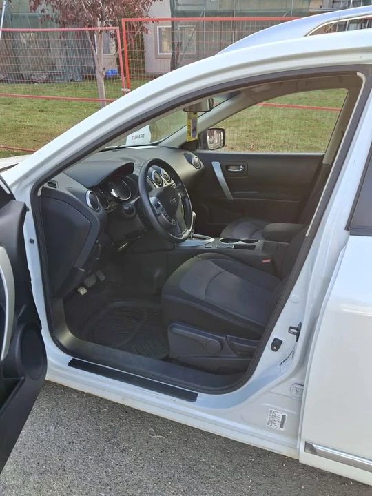 2012 Nissan Rogue - Image 12 of 17