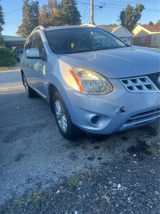 2012 Nissan Rogue - Image 2 of 4