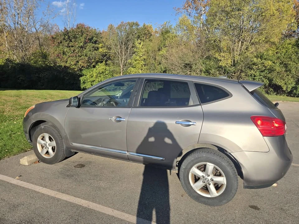 2012 Nissan Rogue - Image 3 of 17