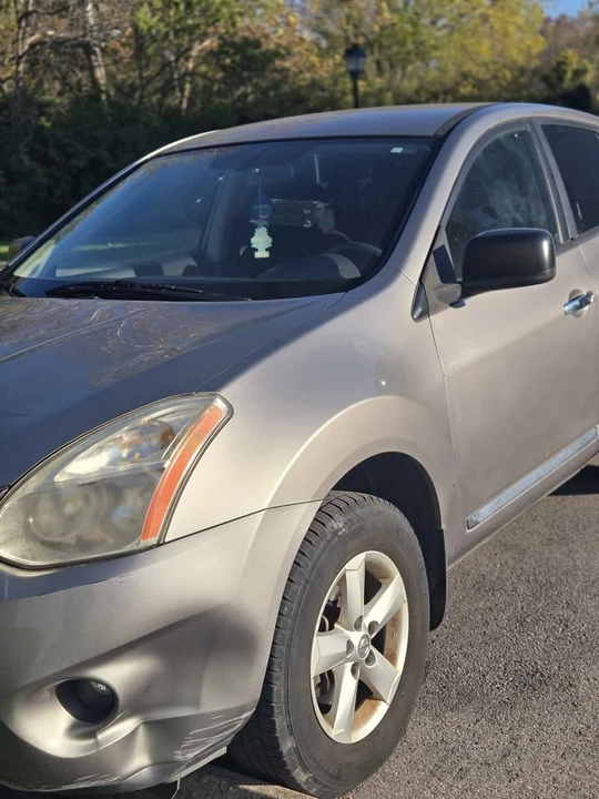 2012 Nissan Rogue - Image 4 of 17