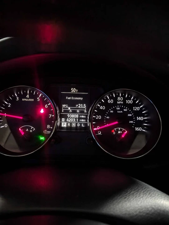 2012 Nissan Rogue - Image 7 of 11