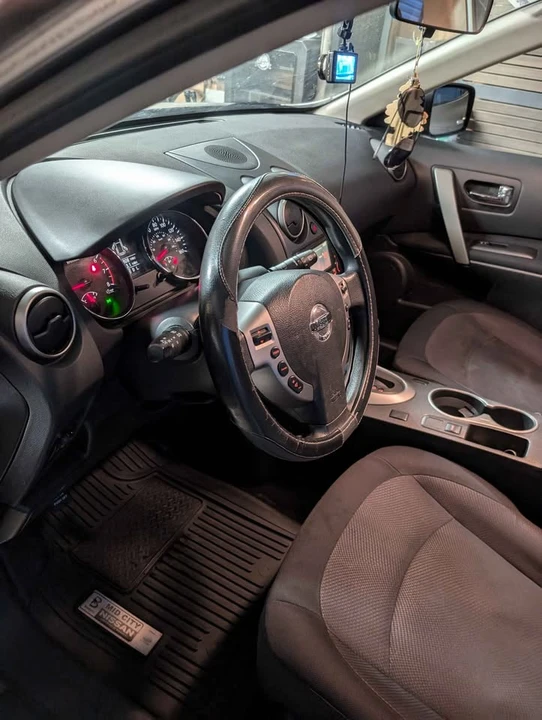 2012 Nissan Rogue - Image 6 of 11