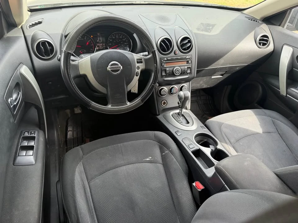 2012 Nissan Rogue - Image 6 of 7