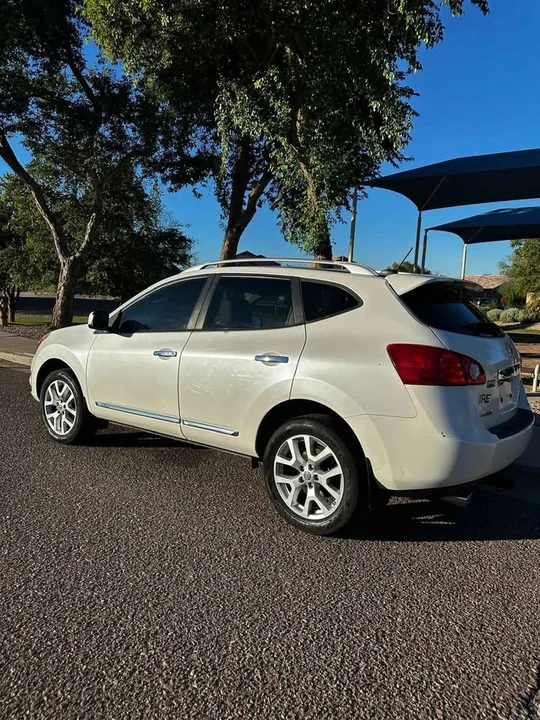 2012 Nissan Rogue - Image 4 of 8