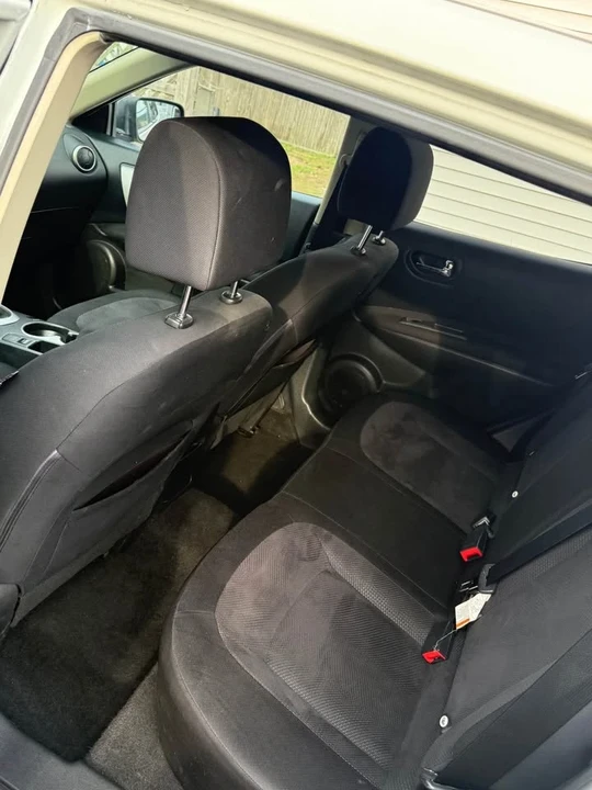 2012 Nissan Rogue - Image 10 of 12