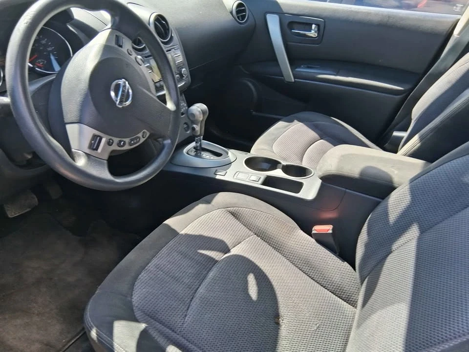 2012 Nissan Rogue - Image 6 of 11