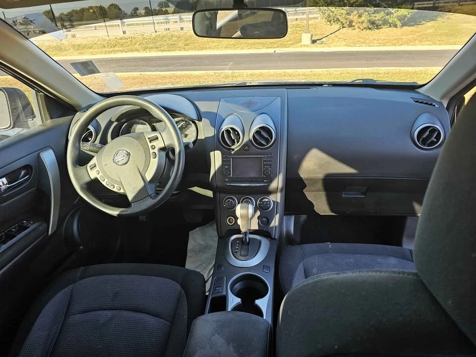 2012 Nissan Rogue - Image 7 of 7