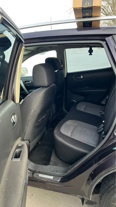 2012 Nissan Rogue - Image 4 of 12