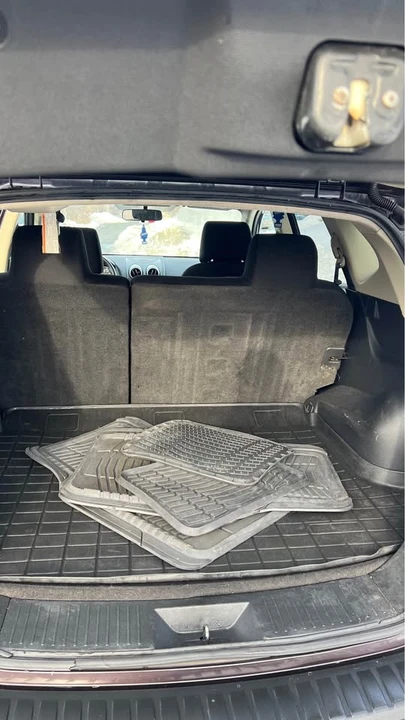 2012 Nissan Rogue - Image 8 of 12