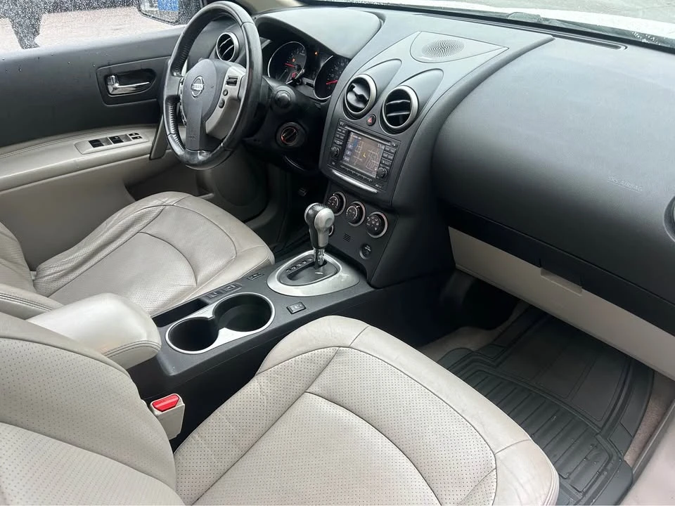 2012 Nissan Rogue - Image 3 of 7