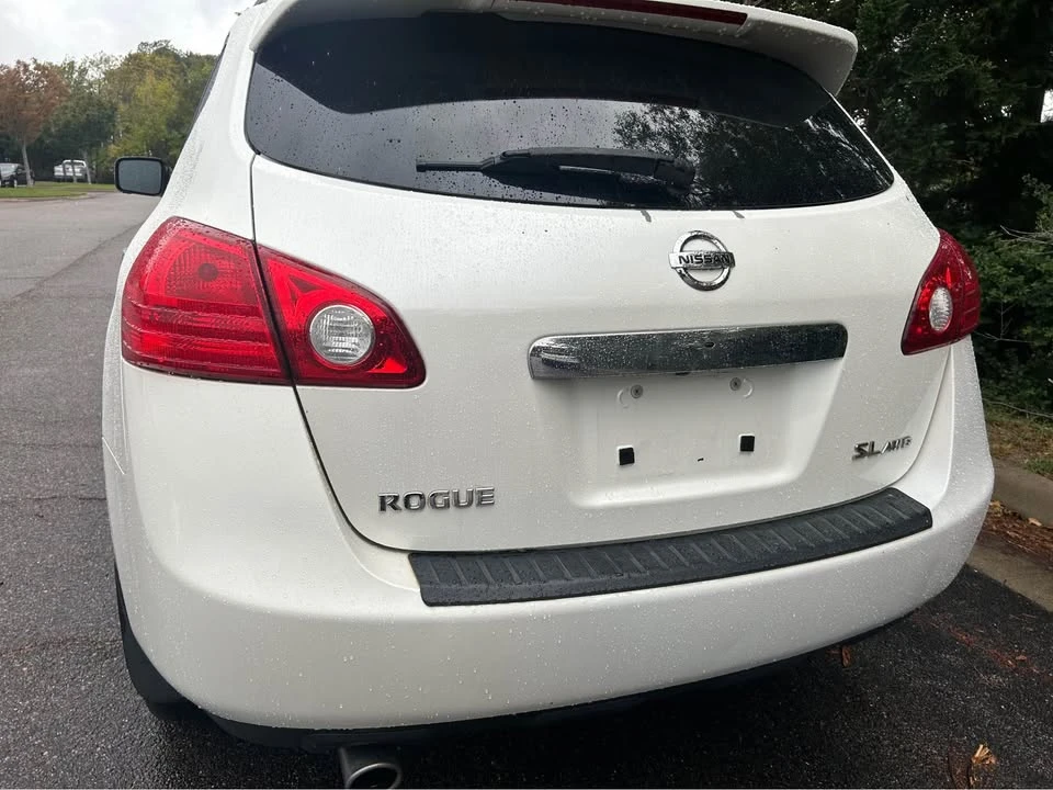 2012 Nissan Rogue - Image 3 of 10