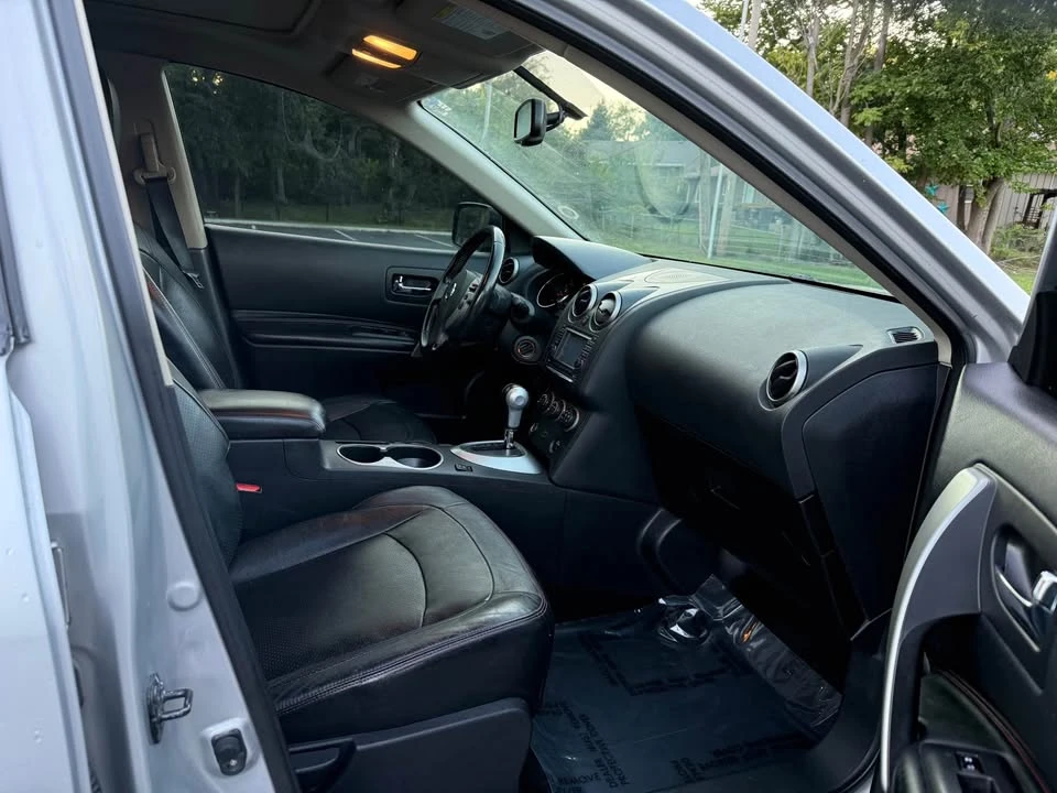 2012 Nissan Rogue - Image 7 of 14