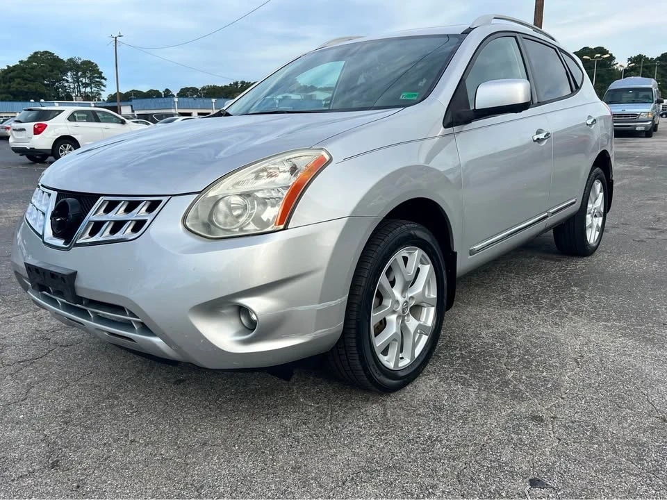 2012 Nissan Rogue - Image 2 of 20