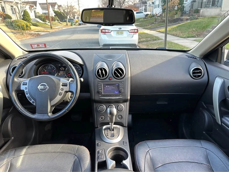 2012 Nissan Rogue - Image 9 of 17
