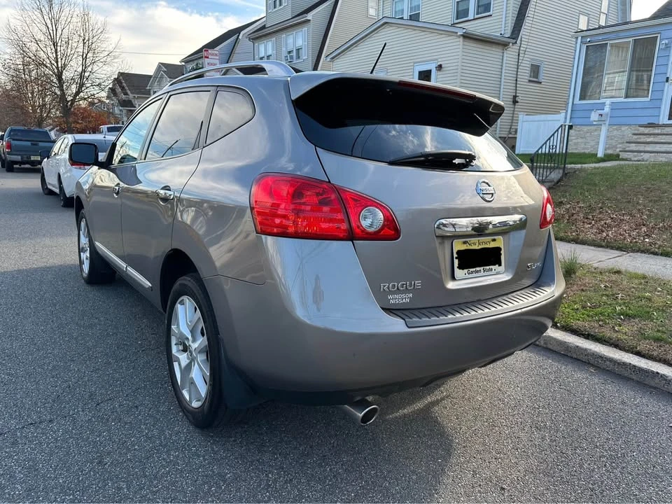 2012 Nissan Rogue - Image 3 of 17