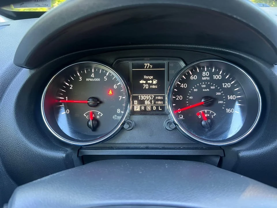 2012 Nissan Rogue - Image 18 of 20
