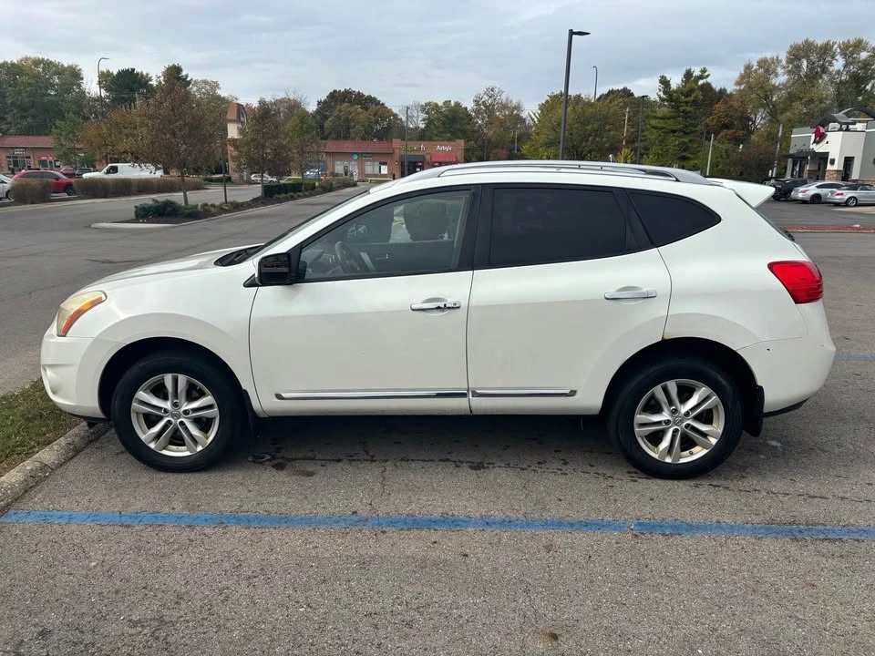 2012 Nissan Rogue - Image 2 of 7