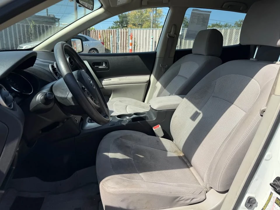 2012 Nissan Rogue - Image 19 of 20