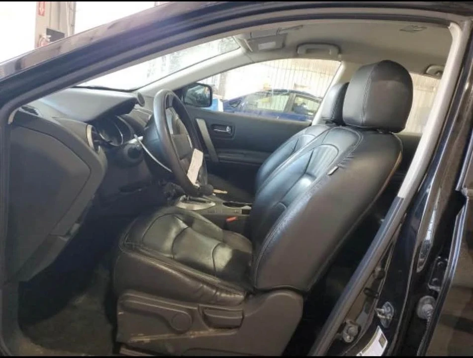 2012 Nissan Rogue - Image 7 of 10
