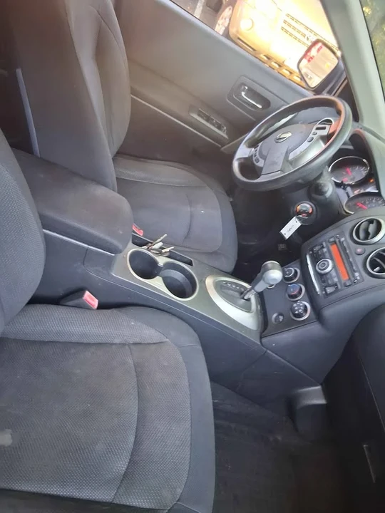 2012 Nissan Rogue - Image 10 of 14
