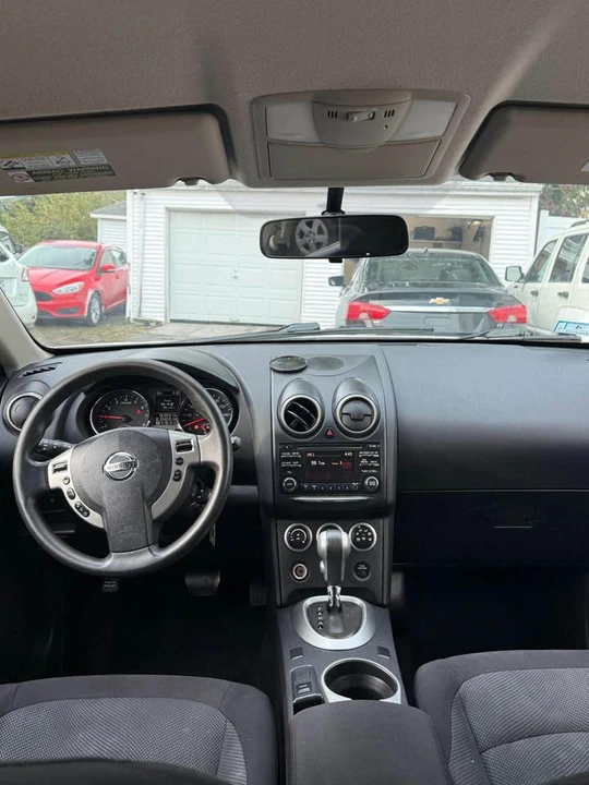 2012 Nissan Rogue - Image 8 of 9