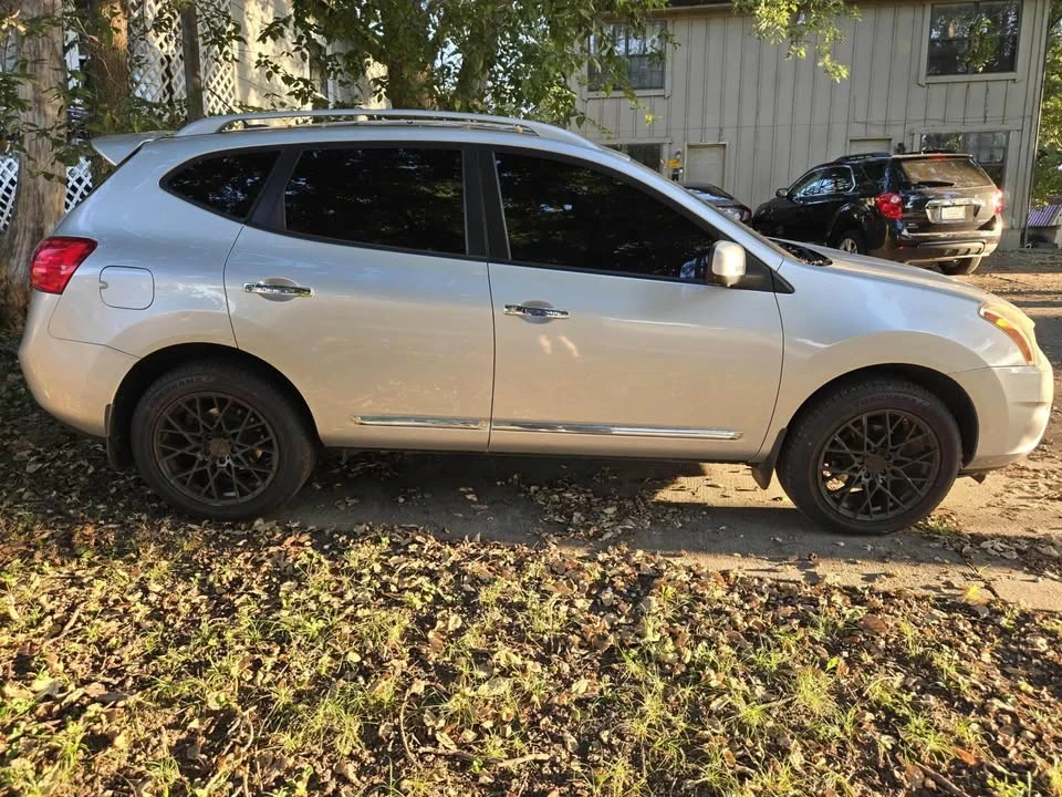 2012 Nissan Rogue - Image 3 of 10