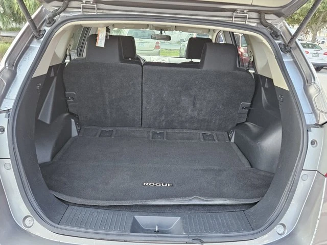 2012 Nissan Rogue - Image 8 of 19