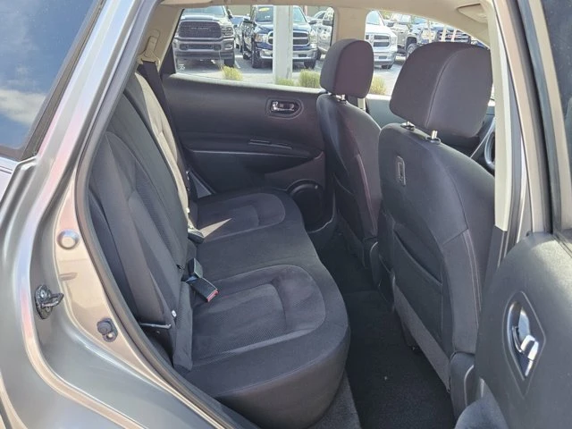 2012 Nissan Rogue - Image 17 of 19