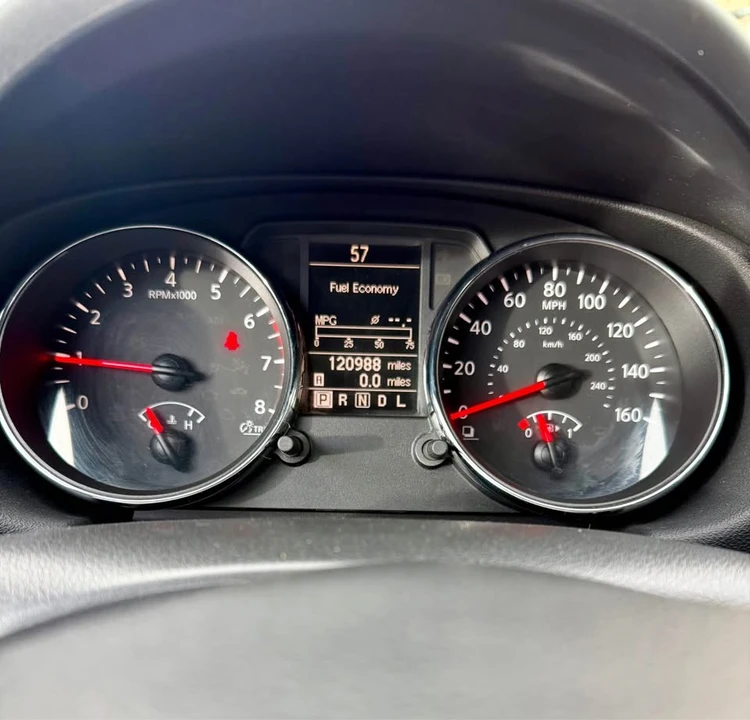 2012 Nissan Rogue - Image 12 of 16