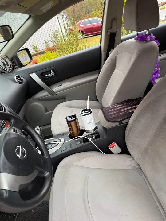 2012 Nissan Rogue - Image 4 of 7