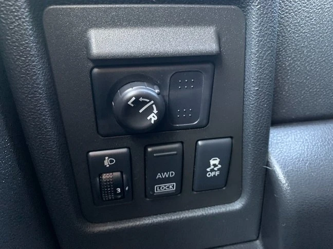 2012 Nissan Rogue - Image 19 of 20