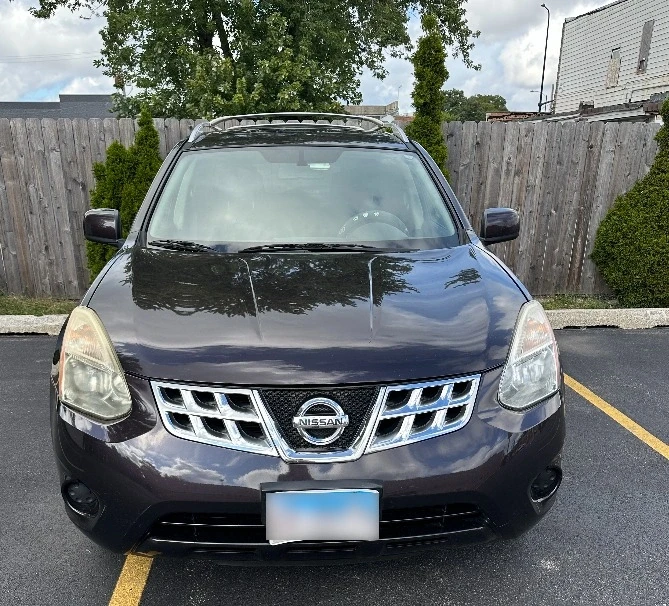 2012 Nissan Rogue - Image 2 of 11